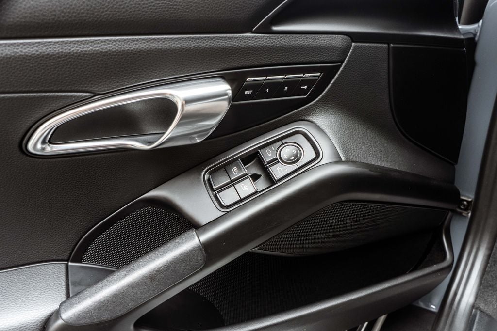 2018 Porsche 718 Cayman Base