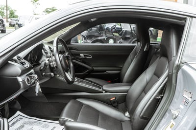 2018 Porsche 718 Cayman Base