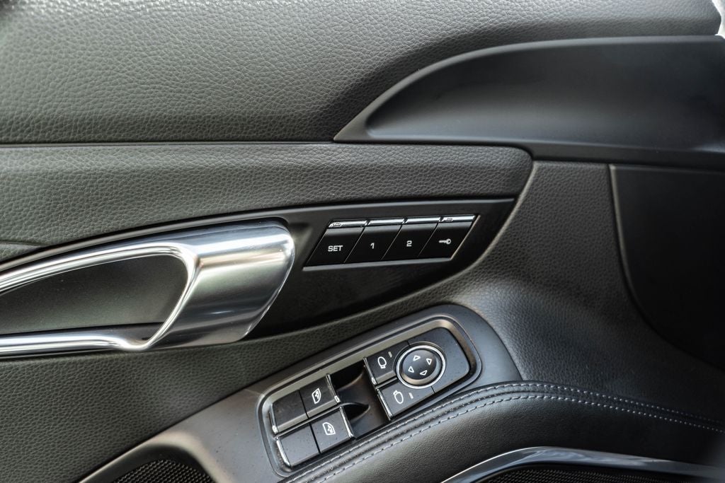 2018 Porsche 911 Carrera