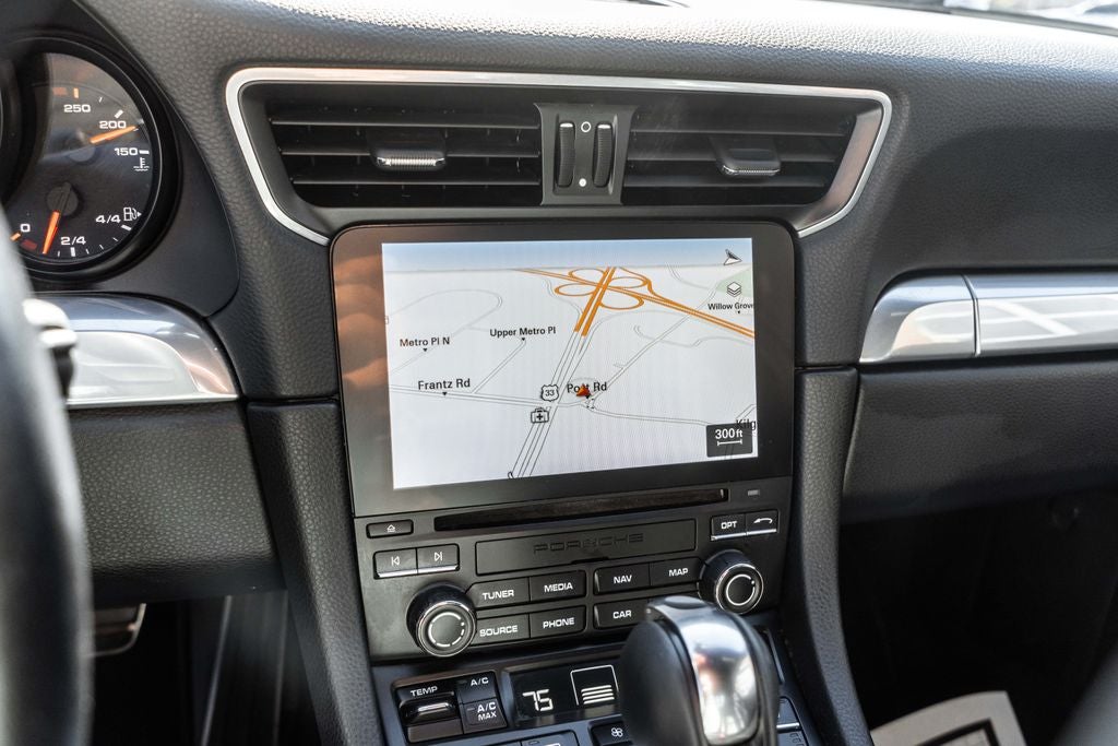 2018 Porsche 911 Carrera