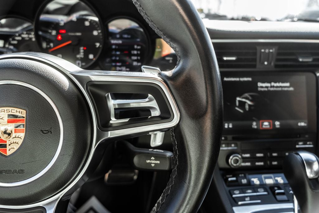 2018 Porsche 911 Carrera