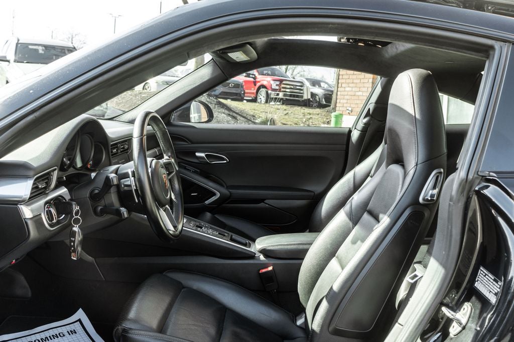 2018 Porsche 911 Carrera