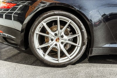 2018 Porsche 911 Carrera