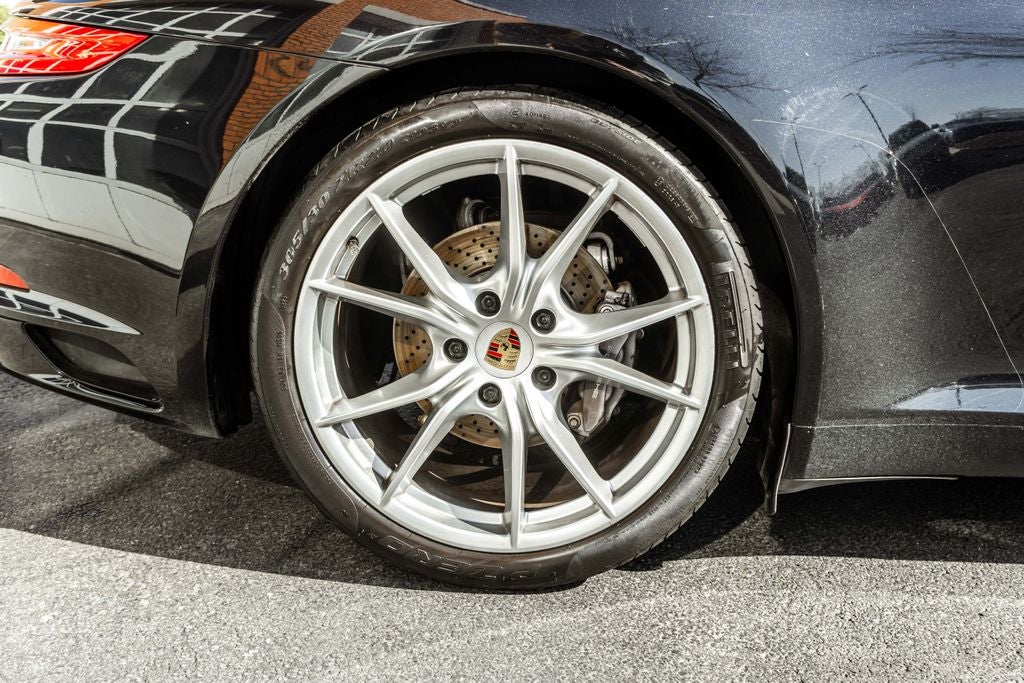 2018 Porsche 911 Carrera