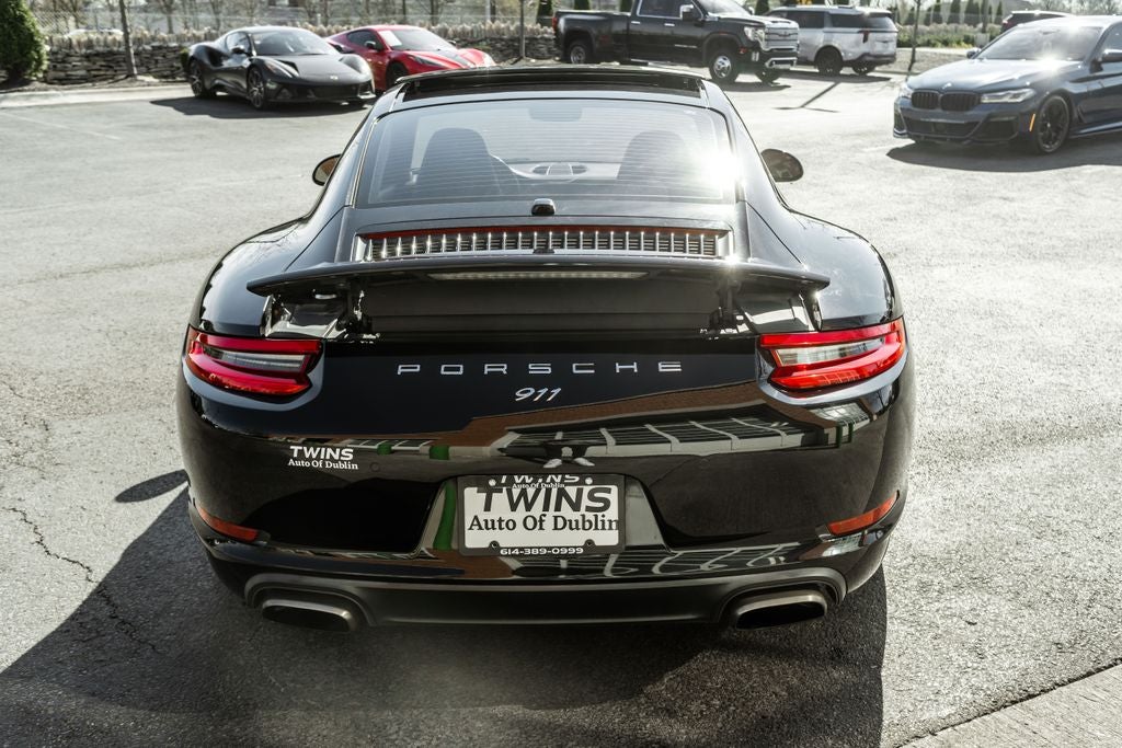 2018 Porsche 911 Carrera