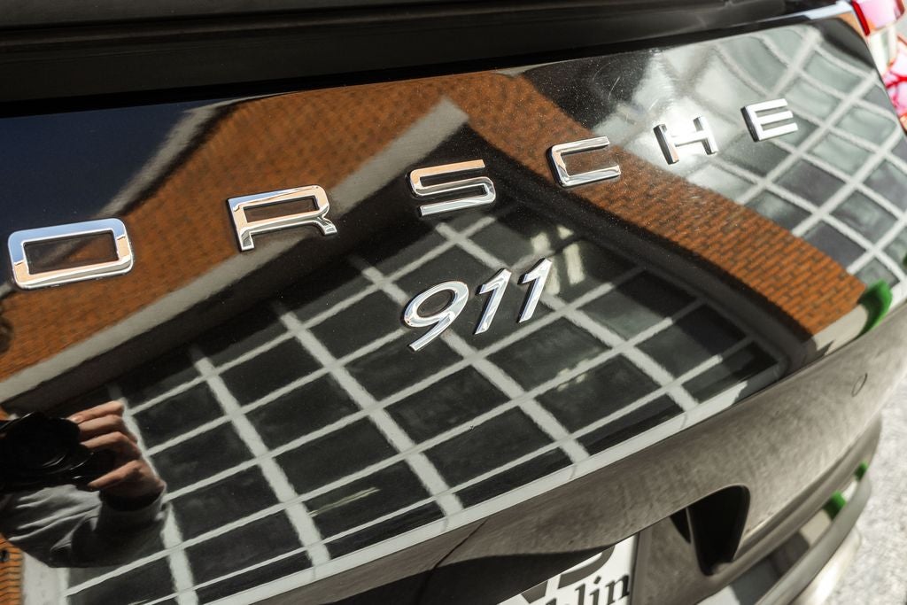 2018 Porsche 911 Carrera