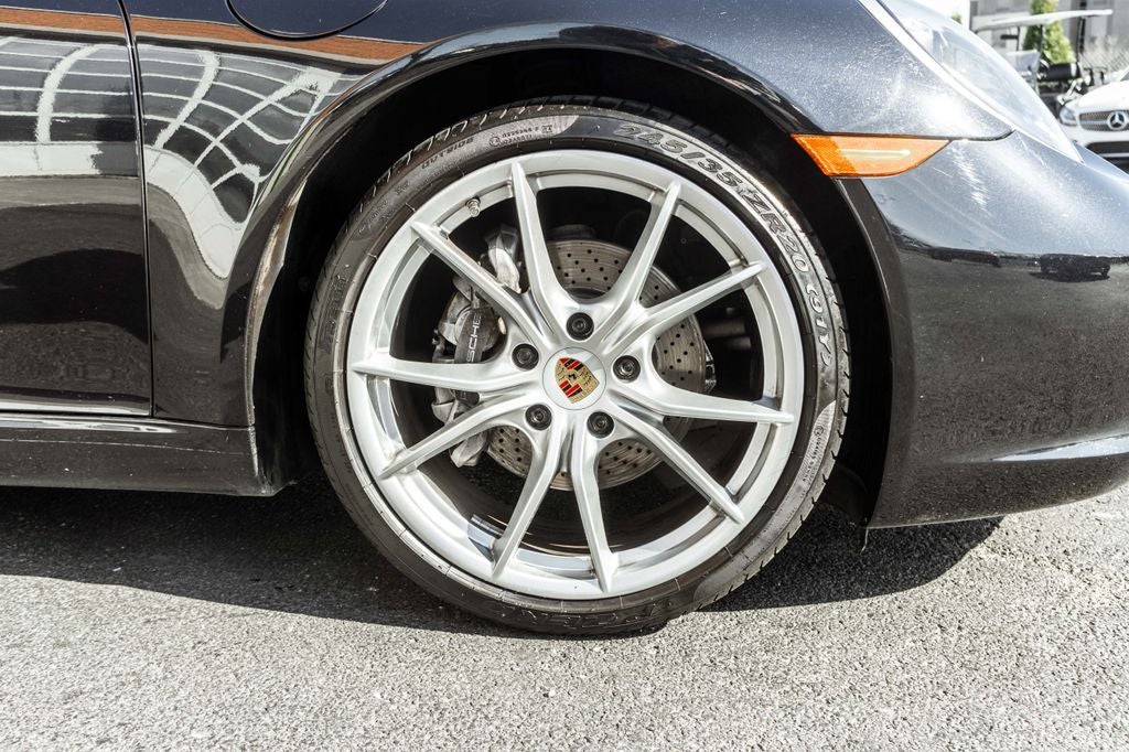 2018 Porsche 911 Carrera