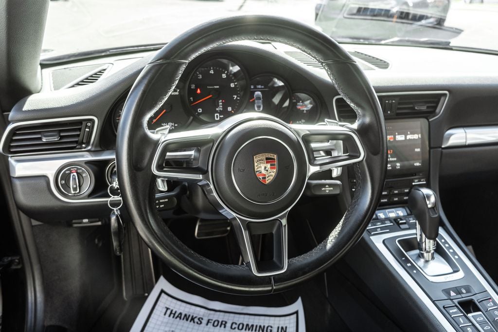 2018 Porsche 911 Carrera