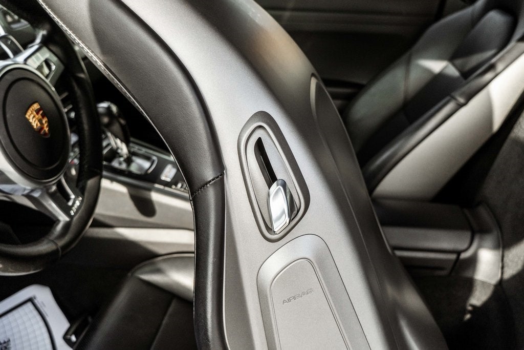 2016 Porsche Cayman S