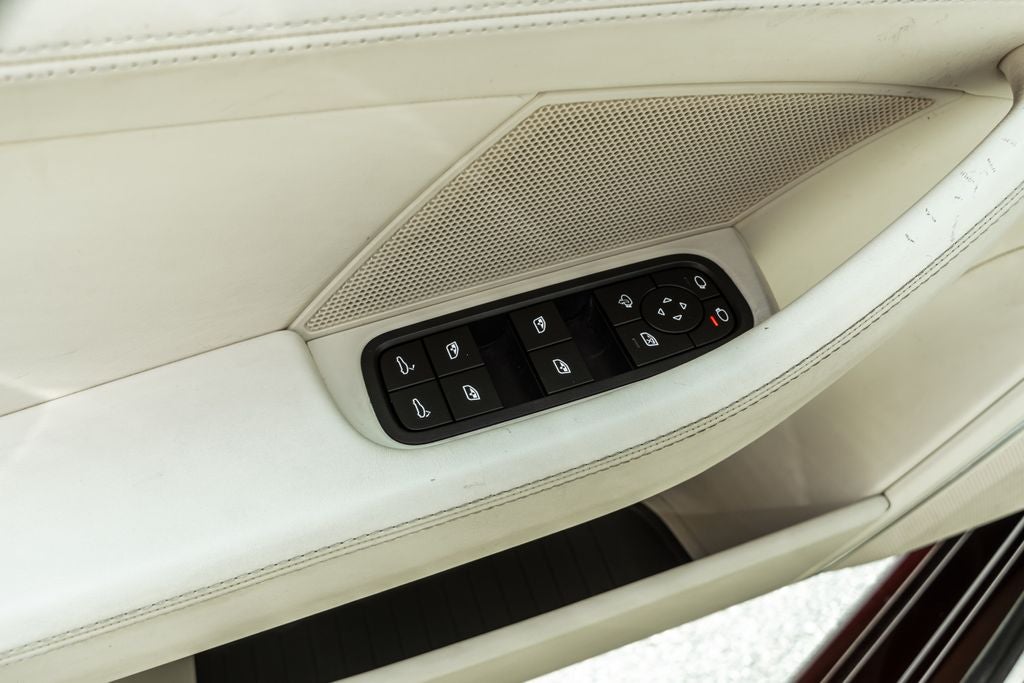 2023 Porsche Panamera 4 Platinum Edition