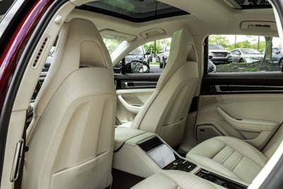2023 Porsche Panamera 4 Platinum Edition