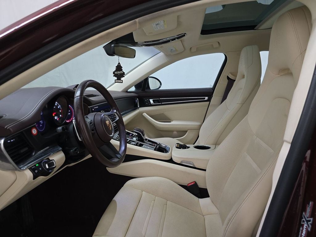 2023 Porsche Panamera 4 Platinum Edition