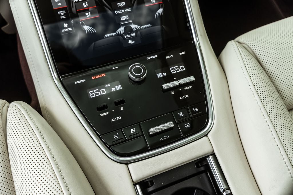 2023 Porsche Panamera 4 Platinum Edition