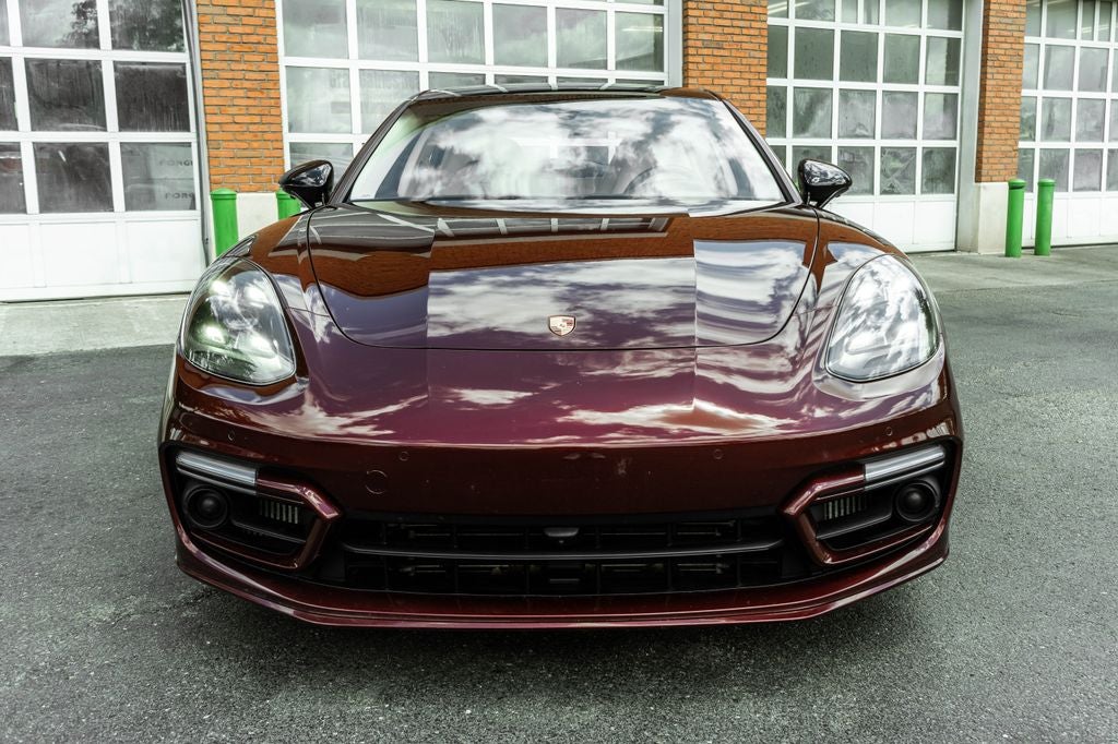 2023 Porsche Panamera 4 Platinum Edition