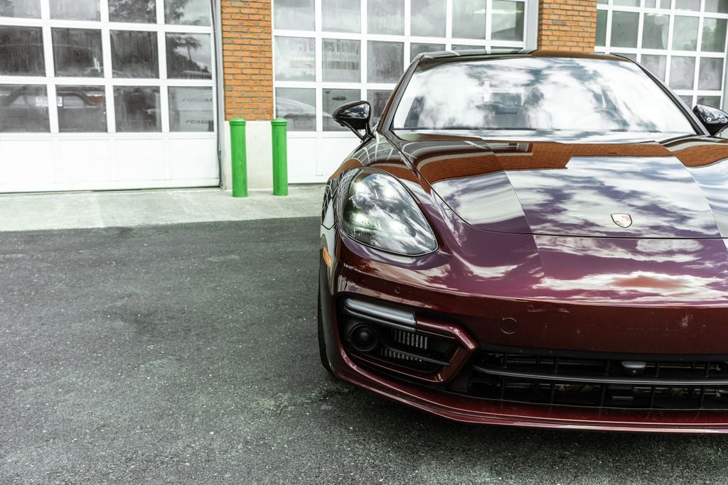 2023 Porsche Panamera 4 Platinum Edition