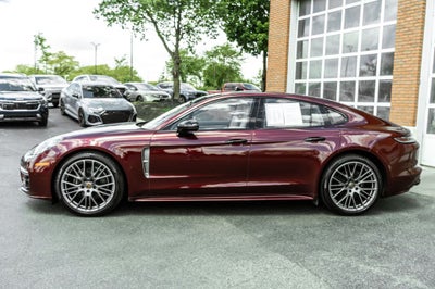 2023 Porsche Panamera 4 Platinum Edition