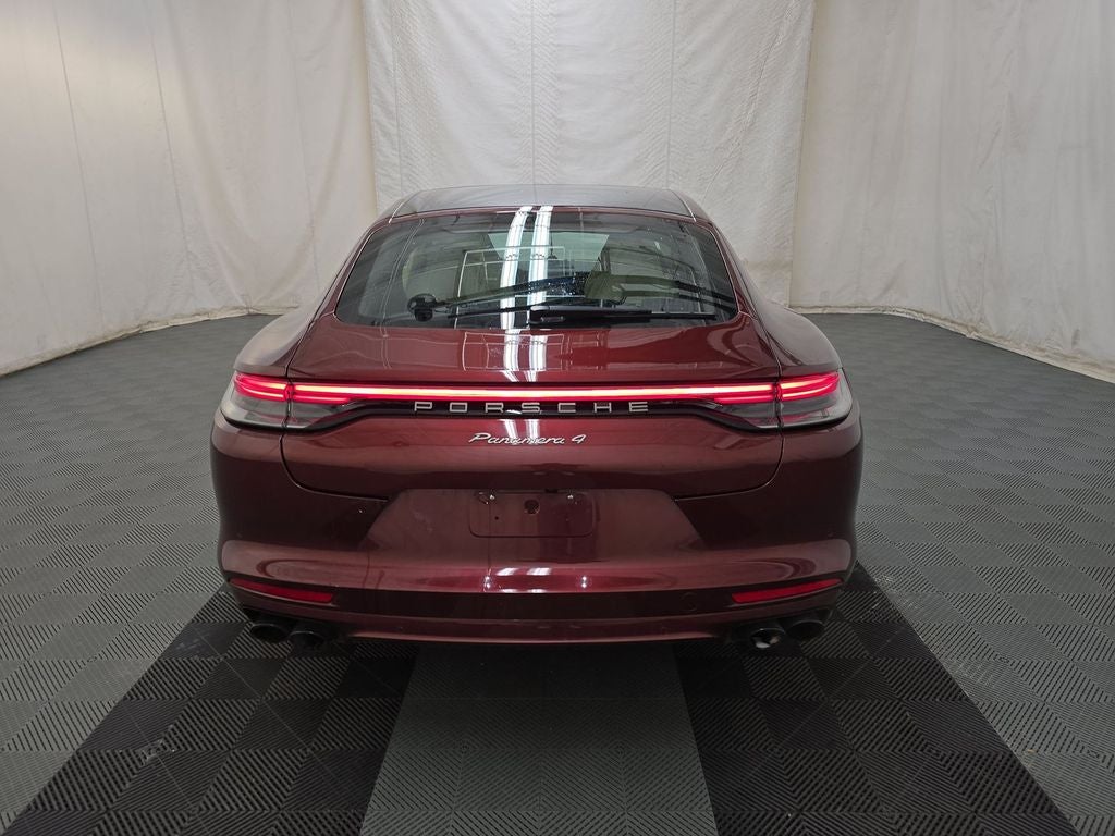 2023 Porsche Panamera 4 Platinum Edition