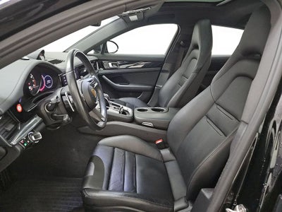 2023 Porsche Panamera 4