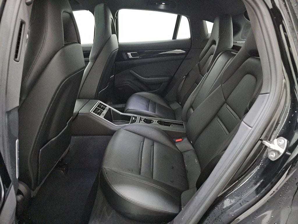 2023 Porsche Panamera 4