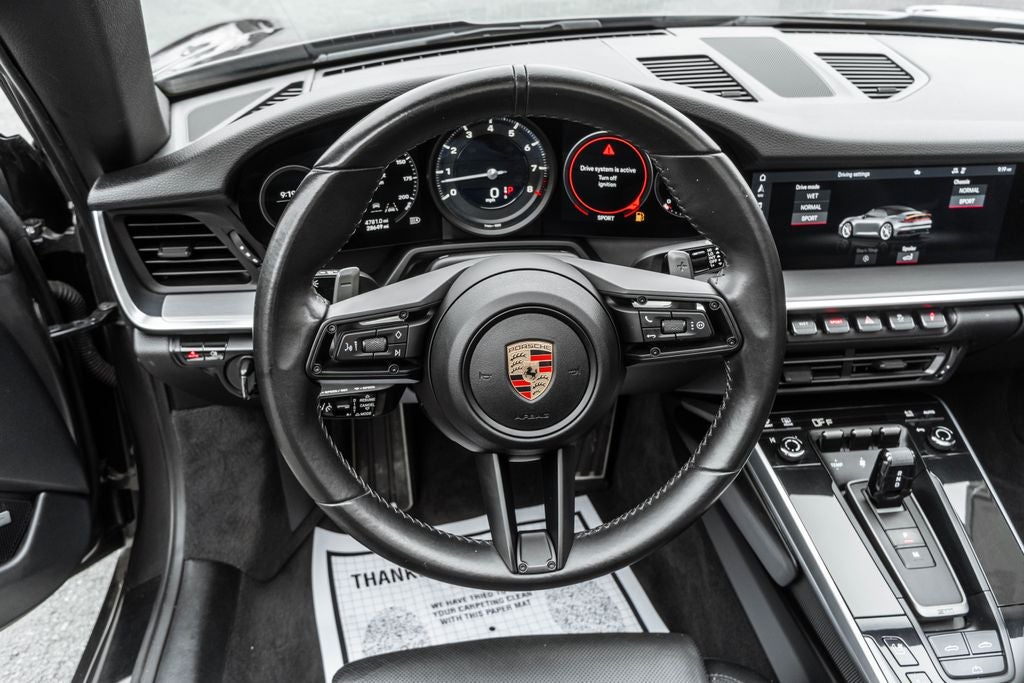 2020 Porsche 911 Carrera