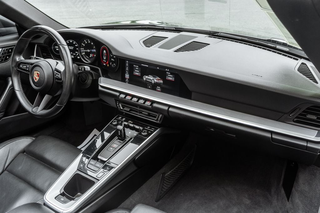 2020 Porsche 911 Carrera