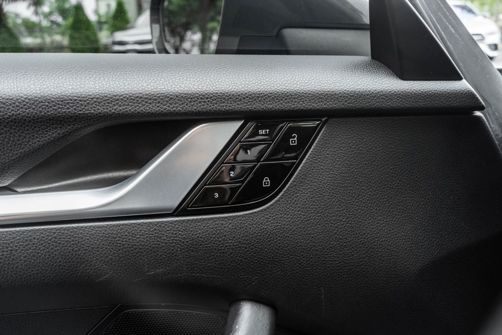 2020 Porsche 911 Carrera