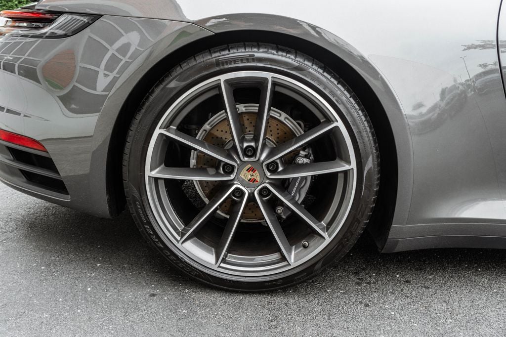2020 Porsche 911 Carrera