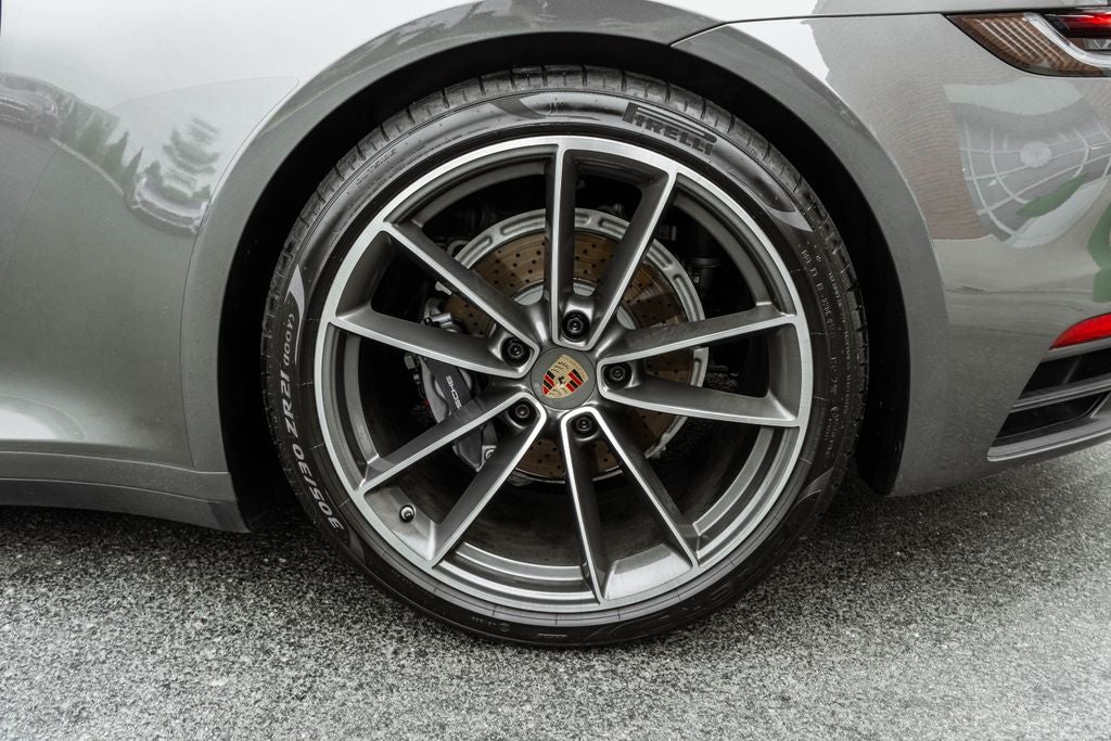 2020 Porsche 911 Carrera