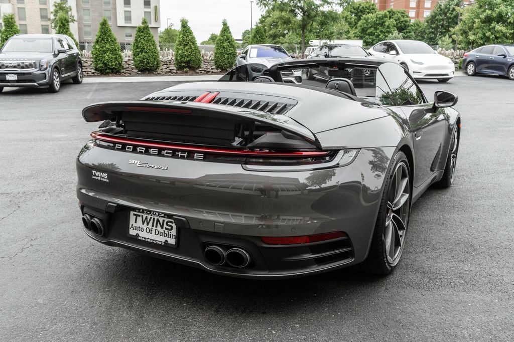 2020 Porsche 911 Carrera