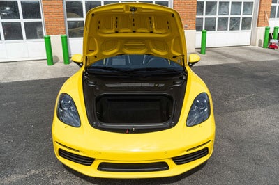 2023 Porsche 718 Boxster S