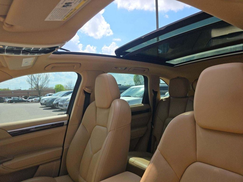 2016 Porsche Cayenne Base