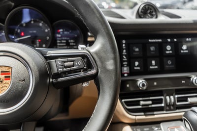 2022 Porsche Macan Base