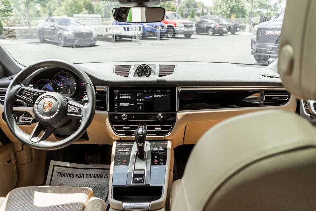 2022 Porsche Macan Base