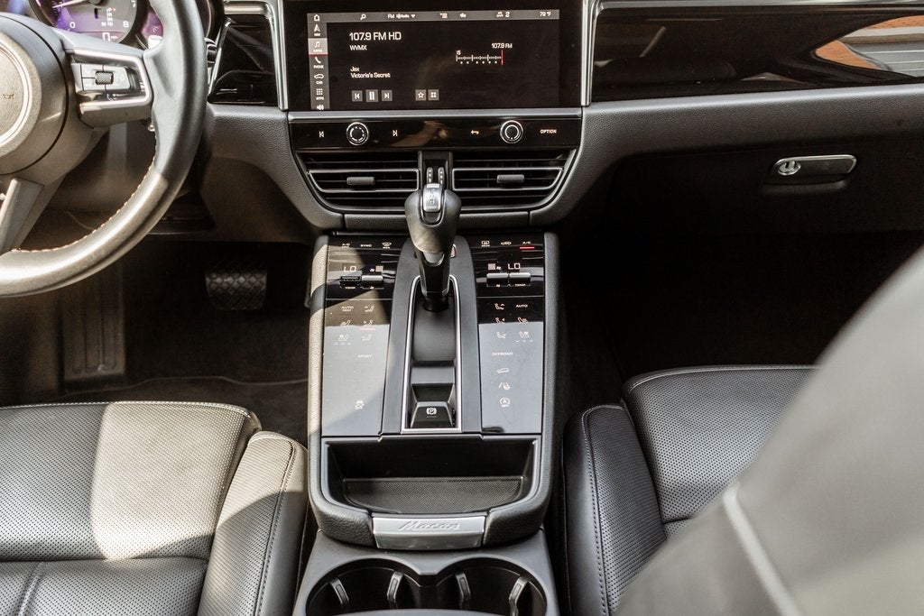 2023 Porsche Macan Base