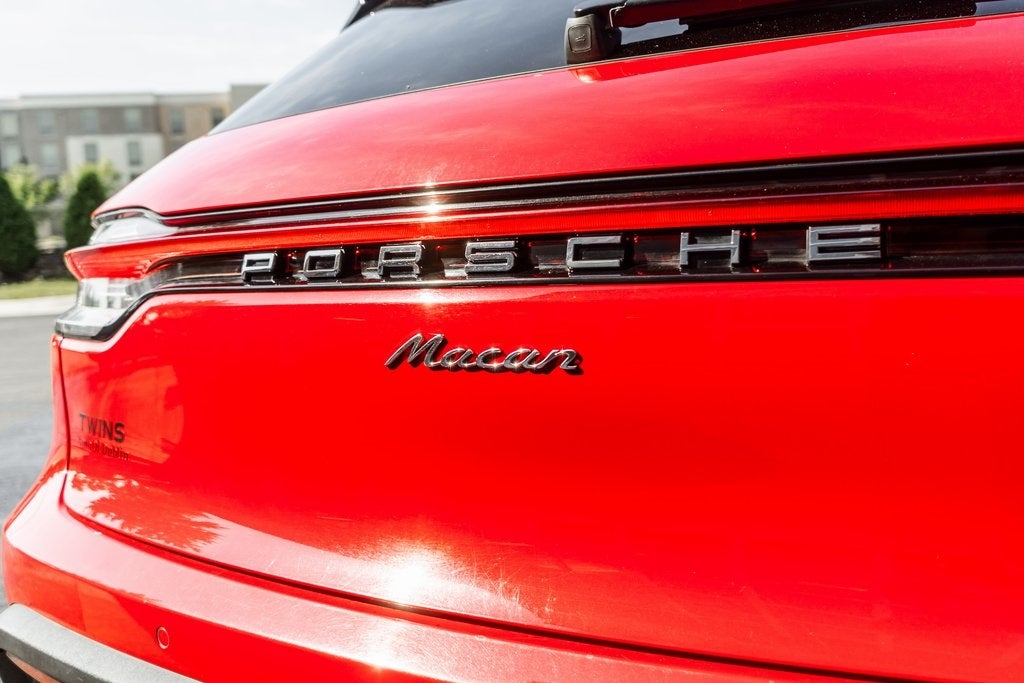 2023 Porsche Macan Base