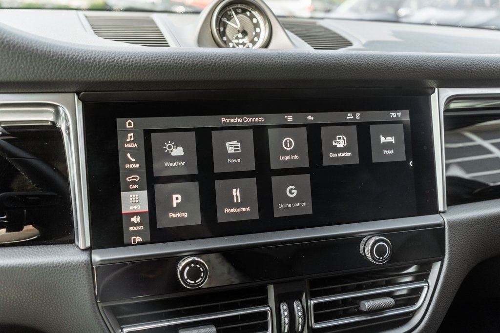 2023 Porsche Macan Base