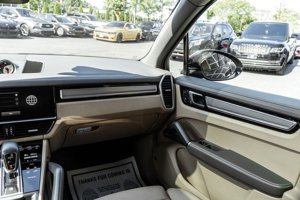 2023 Porsche Cayenne Platinum Edition