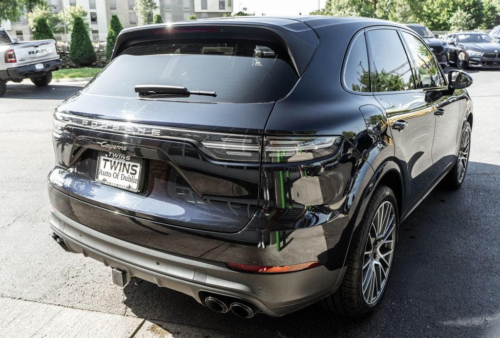 2023 Porsche Cayenne Platinum Edition