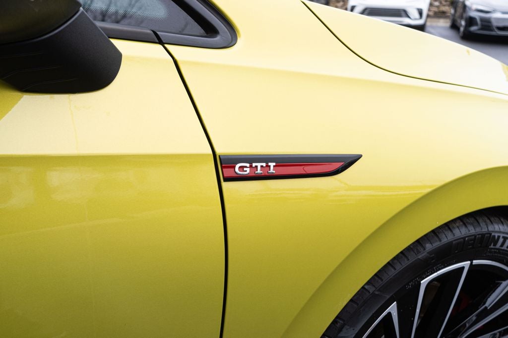 2022 Volkswagen Golf GTI Autobahn