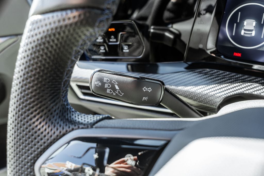 2024 Volkswagen Golf R 2.0T