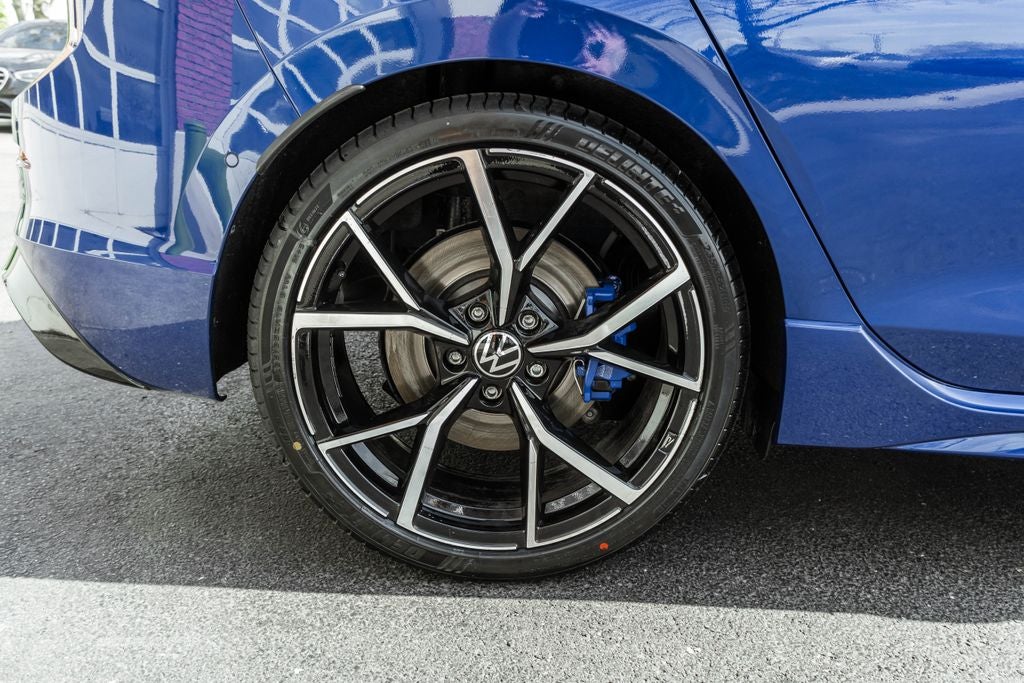 2024 Volkswagen Golf R 2.0T