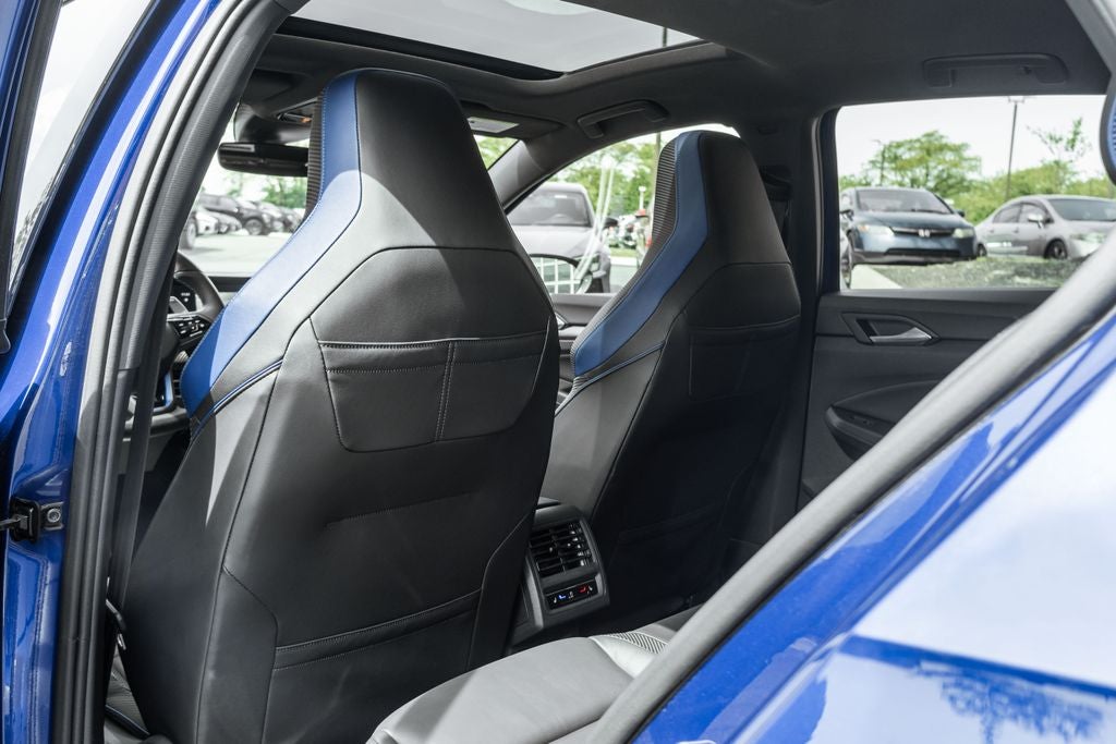 2024 Volkswagen Golf R 2.0T