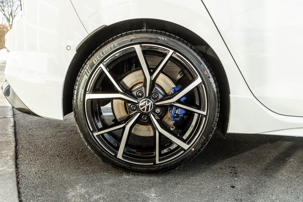 2024 Volkswagen Golf R 2.0T