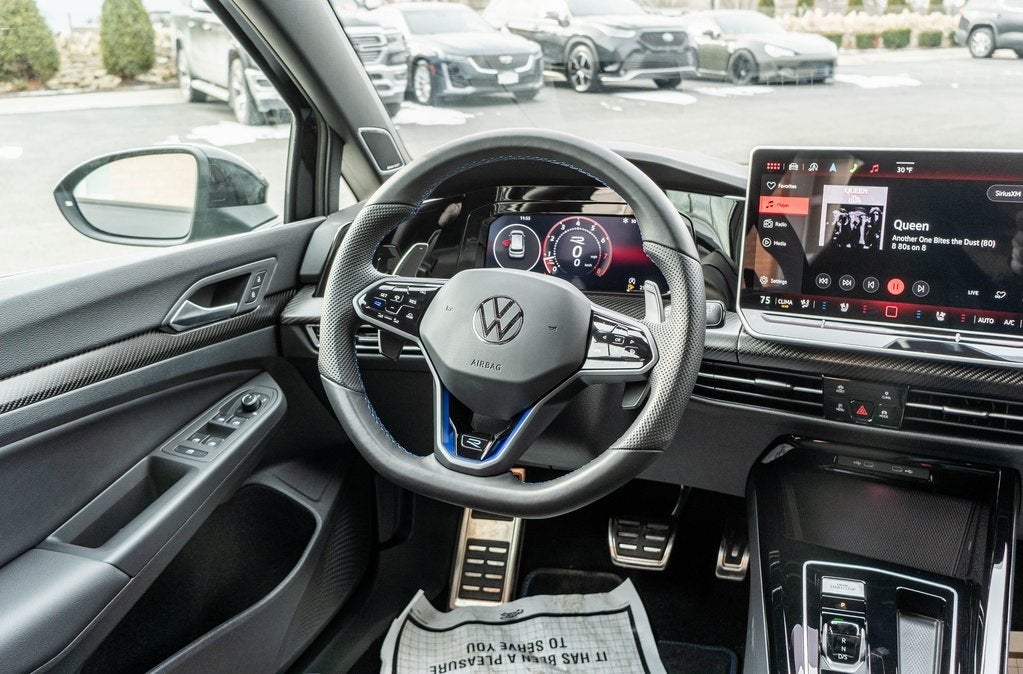 2025 Volkswagen Golf R 2.0T BLACK EDITION