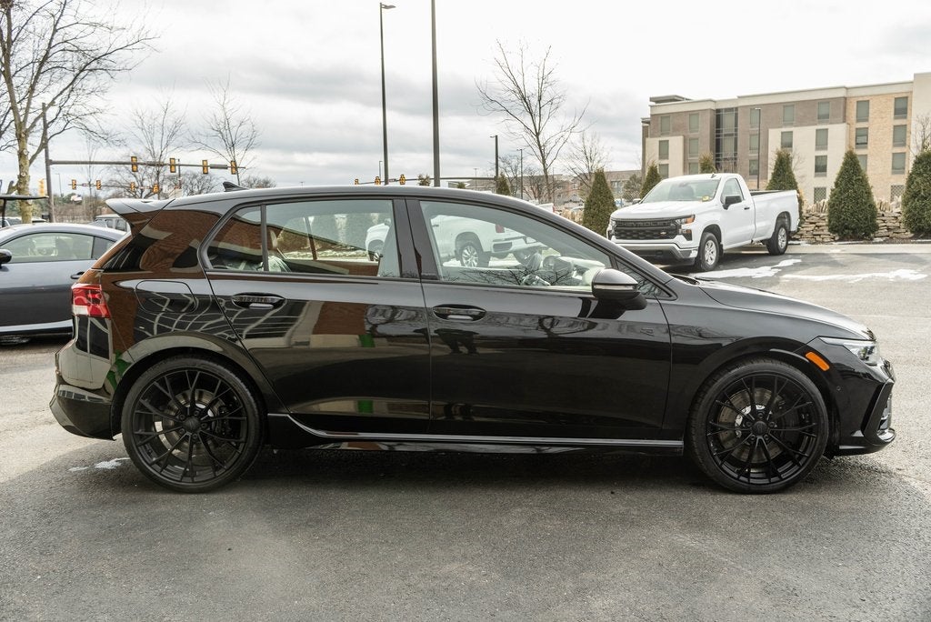 2025 Volkswagen Golf R 2.0T BLACK EDITION