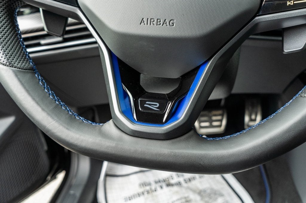 2025 Volkswagen Golf R 2.0T BLACK EDITION