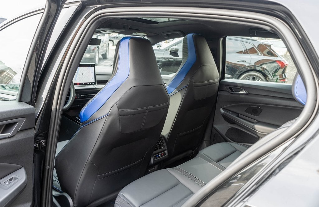 2025 Volkswagen Golf R 2.0T BLACK EDITION