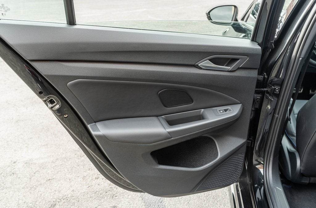 2025 Volkswagen Golf R 2.0T BLACK EDITION