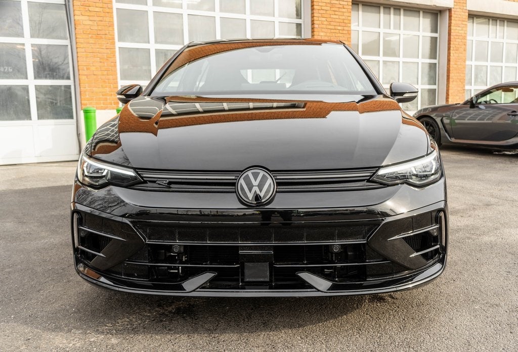 2025 Volkswagen Golf R 2.0T BLACK EDITION