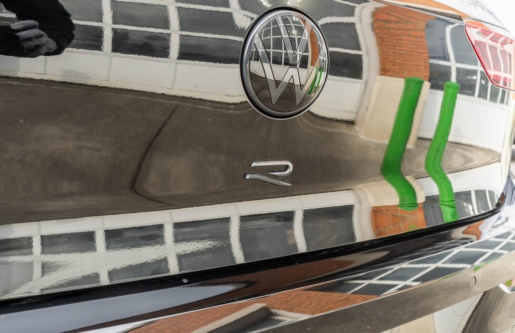 2025 Volkswagen Golf R 2.0T BLACK EDITION